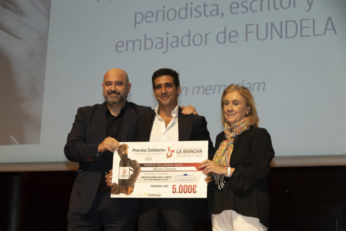 Alberto Herrera Premio Solidario